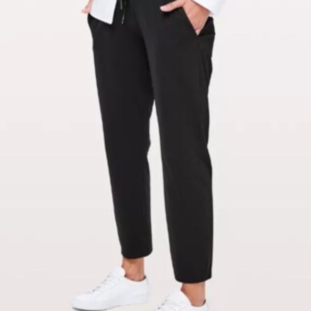 Lululemon Straight-Leg Mid-Rise Pants • Drawstring Waist • Black Size 10